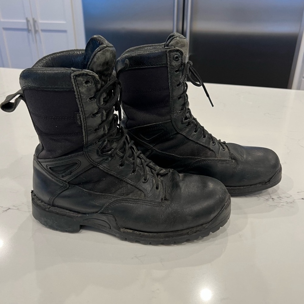 Danner 8" Striker II Goretex 400 Gram Combat Work Boots size 10.5